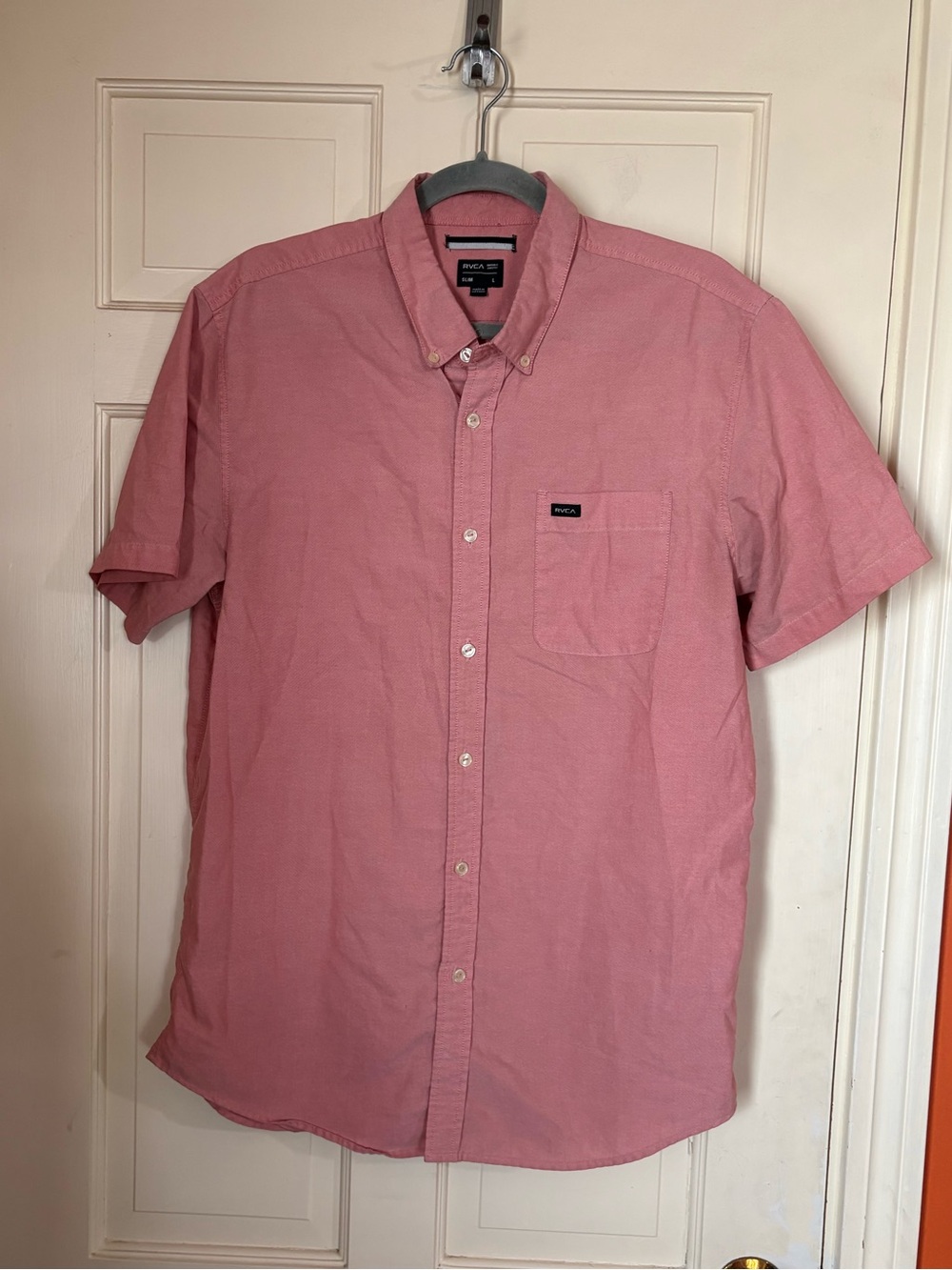 RVCA  Slim Fit Short Sleeve Button Down Shirt Men’s Large Pink/Salmon